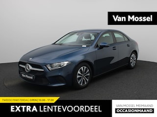 Mercedes-Benz A-klasse 180 | APPLE CARPLAY | NAVIGATIE | STOELVERWARMING | BLEUTOOTH | ACHTERUITRIJCAMERA |