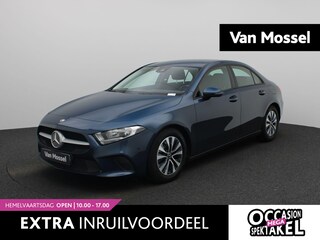 Mercedes-Benz A-klasse 180 | APPLE CARPLAY | NAVIGATIE | STOELVERWARMING | BLEUTOOTH | ACHTERUITRIJCAMERA |