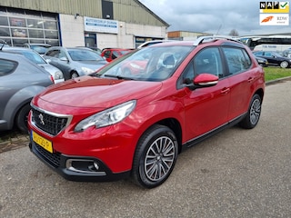 Peugeot 2008 1.2 PureTech Blue Lion Airco! Navi! Bj:2017 NAP!