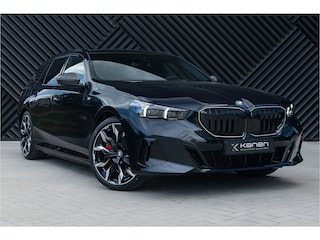 BMW 5-serie Touring 550e xDrive M-Sport Pro Vol !! M Stoel Bowers&Wilkens Pano Acc Headup ICONIC Stoelvent. Shadow Trekhaak