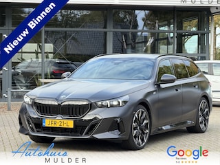 BMW 5-serie Touring 540d xDrive FULL OPTION Leer/Pano/Camera/Trekhaak/ 21 inch