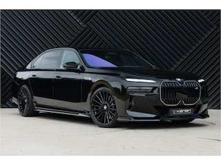 BMW M760e xDrive M-sport Pro Sky Lounge KristalKopl. Connois.Pakket Exe.LoungePakket Achteras. Bomvol!
