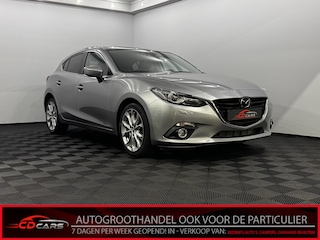 Mazda 3 2.2D TS+ Leder, Parkeersensoren, Navi, Elektrische verstelbare stoelen, Stoelverwarming, Keyless start