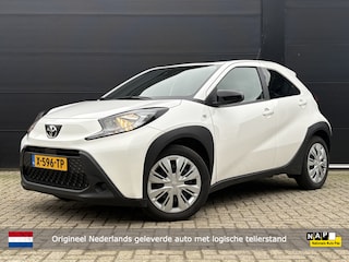 Toyota Aygo 1.0 VVT-i MT Play | Airco | Camera | Carplay | NL-auto