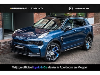 Lynk & Co 01 1.5 | Camera | Panoramadak | Adaptieve Cruise Control | Elek. Achterklep | Stoelverwarming | Apple Car Play | Parkeersensoren voor + achter |