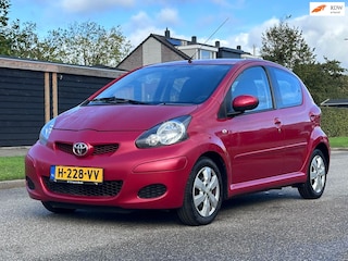Toyota Aygo 1.0-12V Comfort Navigator 5DR*Airco*LM velgen*21-07-2026 APK*Nette auto*