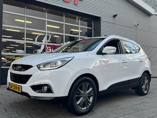 Hyundai ix35 1.6i GDI FIFA World Cup Edition - Navigatie I Airco I 1/2 Leer I Sport velgen I PDC I Trekhaak I Dealer onderhouden I