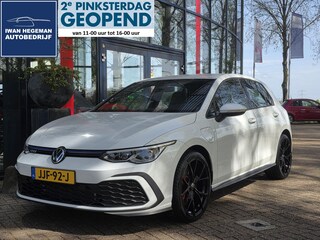 Volkswagen Golf 1.4 eHybrid GTE | Digitaal Dashboard | Leer | Stoel + Stuurverwarming + Stoelkoeling| Navigatie | Climate Control | Parkeersensoren