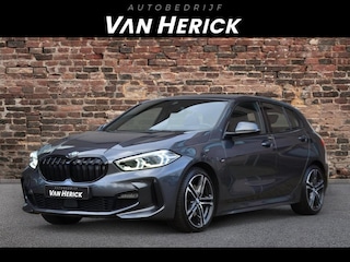 BMW 118i High M-Sport Automaat | Shadow Line | Keyless | ACC