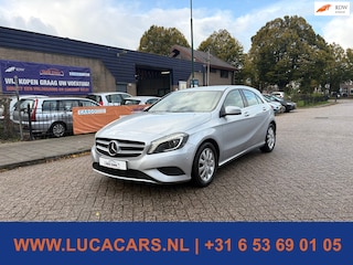 Mercedes-Benz A-klasse 180 NAVI 2X SLEUTEL + BOEKJES!