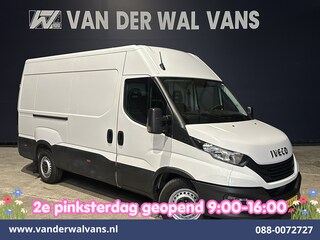 Iveco Daily 35S16V 157pk L2H2 Fabrieksgarantie Euro6 Airco | 3500kg trekvermogen | Parkeersensoren bijrijdersbank