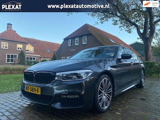 BMW 540i xDrive High Executive Aut. | M-Pakket | Dealeronderhouden | Slechts 94.000KM | Stoelverwarming | NL. Auto | LED |
