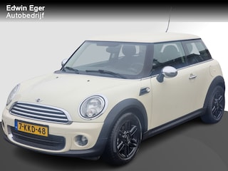 Mini Mini 1.6 Holland Street, Navigatie, Airco.