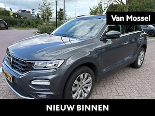 Volkswagen T-Roc 1.5 TSI Sport 150 PK | Automaat | Airco | Navigatie | Apple Carplay | Adaptive Cruise Control | Lane Assist | Parkeersensoren |
