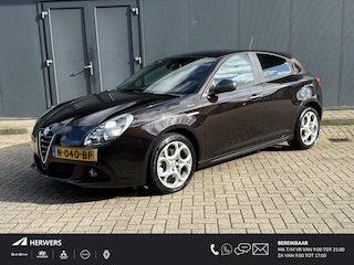 Alfa Romeo Giulietta 1.4 Turbo Sprint 150PK / Navigatie / Climate Control / Bluetooth / Cruise Control / Sensoren Achter / 5-deurs