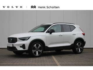 Volvo XC40 T5 263PK Recharge Plus Dark | Adaptive Cruise & Pilot Assist | Premium Harman/Kardon Audio | Schuif-Kanteldak | Tailored Wool Blend Bekleding | Stoel/Stuurverwarming | Power Seats incl. Memory |