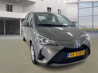 Toyota Yaris 1.5 Hybrid AUT! Camera! Apk 11-2026! VERWACHT!!