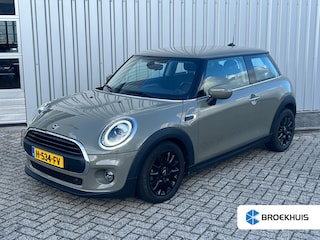 Mini Mini 1.5 Salt l LED koplampen l Navigatie l App Connect l Parkeersensoren l Mistlampen l Cruise Control l