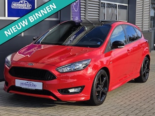 Ford Focus 1.0 EcoBoost 125pk ST-Line automaat vol opties!