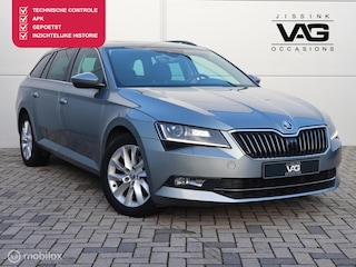 Skoda Superb Combi 2.0 TDI Pano Xenon Trekhaak Camera CarPlay