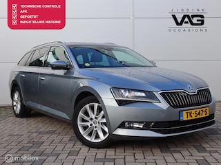 Skoda Superb Combi 2.0 TDI Pano Xenon Trekhaak Camera CarPlay