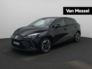 MG 4 64 kWh Luxury | ACHTERUITRIJCAMERA | APPLE CARPLAY | CLIMATE CONTROL | NAVIGATIE |