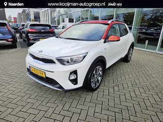 Kia Stonic 1.0 T-GDi Sports Edition LM velgen, airco, acteruitrij camera, uniek interieur, nieuw geleverd, dealer onderhouden.