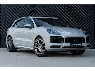 Porsche Cayenne 3.0 E-Hybrid Sport Design VOL !!! ACC Pano GTS Stoel 360 Head Up Softcl. Sportchrono Matrix Memory