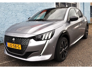 Peugeot 208 1.2 GT 130Pk. Aut. Pano leer/alc nav trh