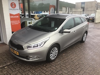 Kia Ceed 1.6 GDI Eco Dynamics 135 PK Business Pack