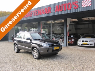 Hyundai Tucson 2.0i Active super mooi en goedonderhouden apk09-04-2026