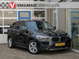 BMW X1 XDrive25e Executive Car-Play|Navi|Cruise|PDC|Clima|Stoel verw.|Privacy Glas