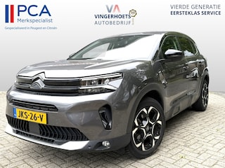 Citroën C5 Aircross 130 Pk. *** Automaat *** Feel Edition 100% Benzine * Nieuw Type * Keyless Entry & Start Button * 3 Stoelen 2e zitrij * Speciale Bekleding * L.M. Velgen * Climate & Cruise Control * Navigatie en Spotify via Apple Car Play of Android Auto * Vingerhoets; Vierde Generatie Eersteklas Service !