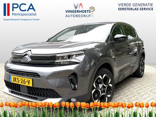 Citroën C5 Aircross 130 Pk. *** Automaat *** Feel Edition 100% Benzine * Nieuw Type * Keyless Entry & Start Button * 3 Stoelen 2e zitrij * Speciale Bekleding * L.M. Velgen * Climate & Cruise Control * Navigatie en Spotify via Apple Car Play of Android Auto * Vingerhoets; Vierde Generatie Eersteklas Service !