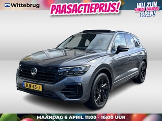 Volkswagen Touareg 3.0 TSi 4MOTION R / AUTOMAAT/ PANO/ 2X R-LINE/ 462PK/ LUCHTVERING/ LEER/ HEAD-UP DISPLAY/ ADAPT. CRUISE/ MATRIX/ RIJ-MODI/ NAVI/ PARK. SENSOREN + CAMERA/ STOEL-STUUR V ERWARM./ 4-ZONE CLIMA