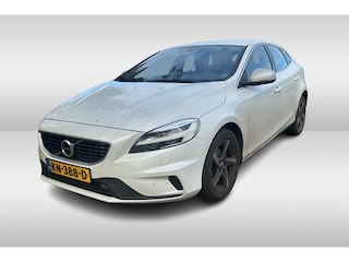 Volvo V40 2.0 D2 R-Design / Trekhaak / Camera / Leder&Alcanata / 16'' / Parkeerhulp V+A / Stoelverwarming / Cruise Control