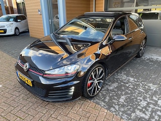 Volkswagen Golf 2.0 TSI GTI Performance | DSG | Pano dak | Leder interieur