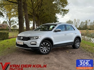Volkswagen T-Roc 1.5 TSI Style Automaat Adaptive Cruise CarPlay Navi Climate Trekhaak