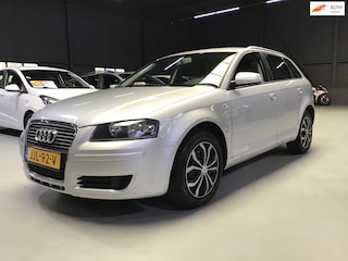 Audi A3 Sportback 1.6 FSI Ambition I Stoelverwarming I Clima I Elec ramen V/A + Spiegels I New Apk & Koppeling & KB I Regensensor