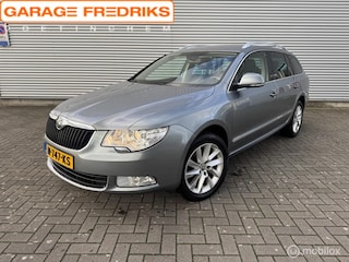 Skoda Superb Combi 1.8 TSI Elegance 4x4 Business Line | Stoelverwarming |