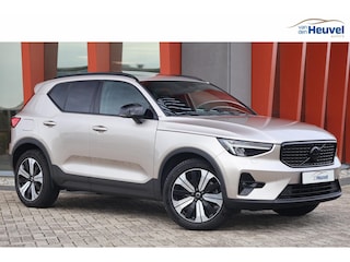 Volvo XC40 T5 Recharge Ultimate Dark | Parkeercamera | Stoelverwarming | Pilot Assist | BLIS | Trekhaak | Glossy Black | Keyless