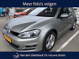 Volkswagen Golf 1.2 TSI 105pk Highline / Navigatie / Cruise Control / Parkeersensoren / Trekhaak