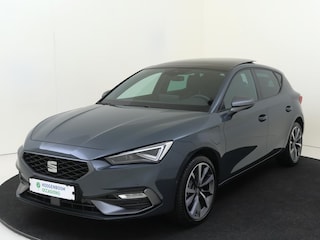 Seat Leon 1.5 TSI e-Hybrid FR Business | Panoramadak | Parkeerassistent | BEATS audio | Alcantara bekleding | Stoel- en stuurwielverwarming | Achteruitrijcamera | Dodehoek detectie |
