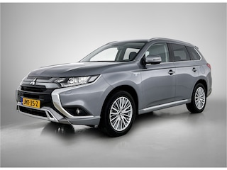 Mitsubishi Outlander 2.4 PHEV Intense 18" Lichtmetaal | Camera achter | Navigatie | Leder/Alcantara