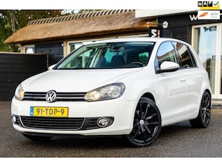 Volkswagen Golf 1.4 TSI Highline Automaatrevisie 2025 I NL Auto I NAP I Trekhaak I Climate I Cruise I Navigatie I Bluetooth I 18"