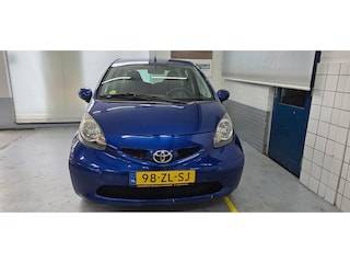Toyota Aygo 1.0-12V +