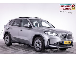 BMW iX1 eDrive20 67 kWh | PANORAMADAK | Full LED ✅ 1e Eigenaar