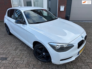 BMW 116i / Clima / 5DRS / NAP / LM