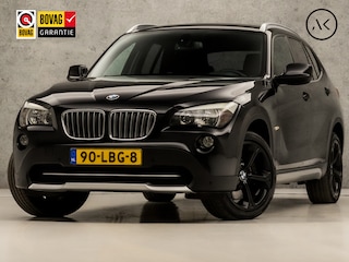 BMW X1 xDrive28i Executive Sport 259Pk Automaat (YOUNGTIMER, 6 CILINDER, NAVIGATIE, CLIMATE, LEDEREN SPORTSTOELEN, ZWART HEMEL, BLUETOOTH, GETINT GLAS, PARKEERSENSOREN, CRUISE, NIEUWSTAAT)