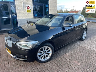 BMW 116i Executive- Automaat-nav-bluetooth